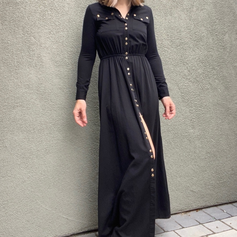 Snap button up Maxi dress - Picture 2 of 6
